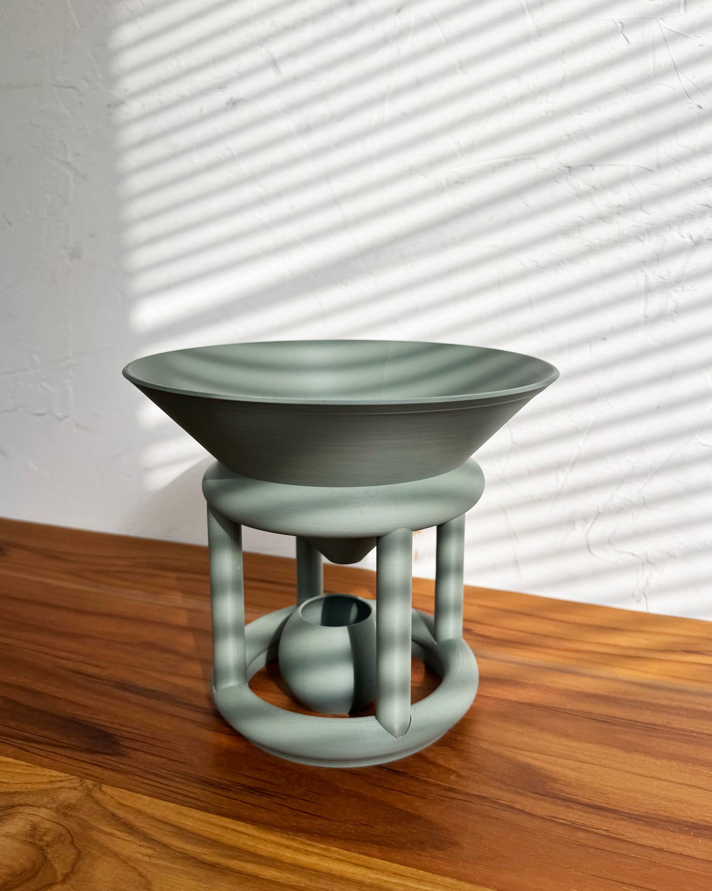 Oddyssey Sculptural Planter
