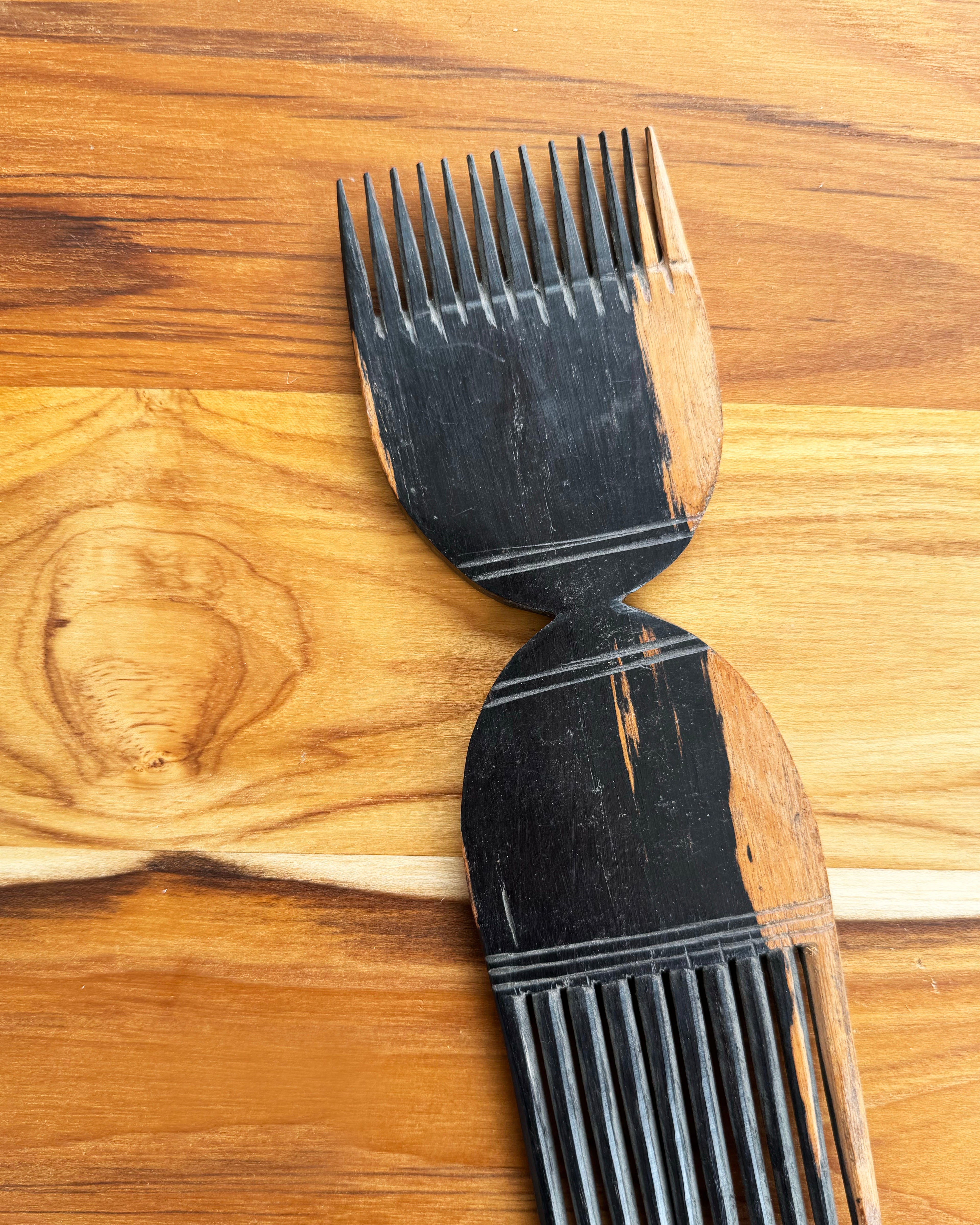 Two Tone Wooden Carved Comb Pick