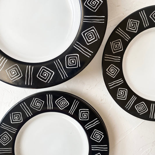 Black & White Sakura Sphinx Snack Plate